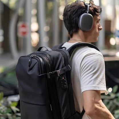 PressBag™ – Travel Backpack with Vacuum Compression